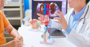 ¿Hay que depilarse para ir al urólogo? Preparación y mitos para la consulta