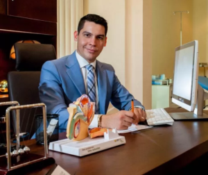 Dr. Felipe de Jesús Vélez Cárdenas